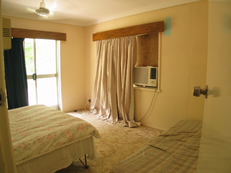 129 Flemington Road, Bowen QLD 4805