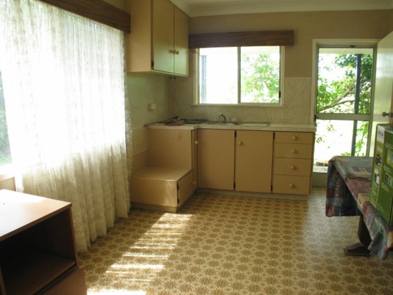 129 Flemington Road, Bowen QLD 4805