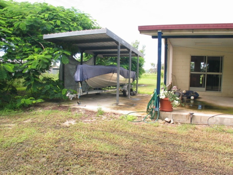 129 Flemington Road, Bowen QLD 4805