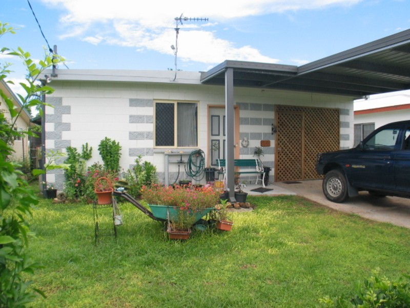 54 Gloucester Street, Bowen QLD 4805