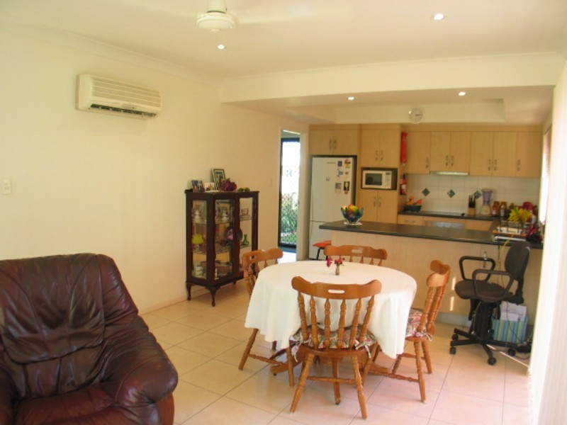 4/81 Tollington Road, Bowen QLD 4805