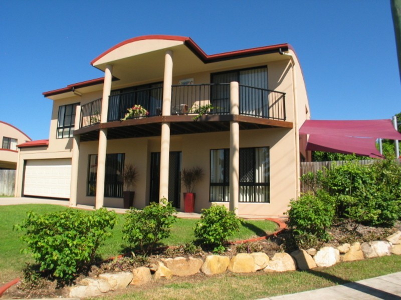 4/81 Tollington Road, Bowen QLD 4805