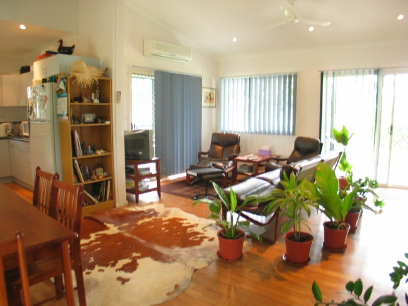 32 Murroona Street, Bowen QLD 4805