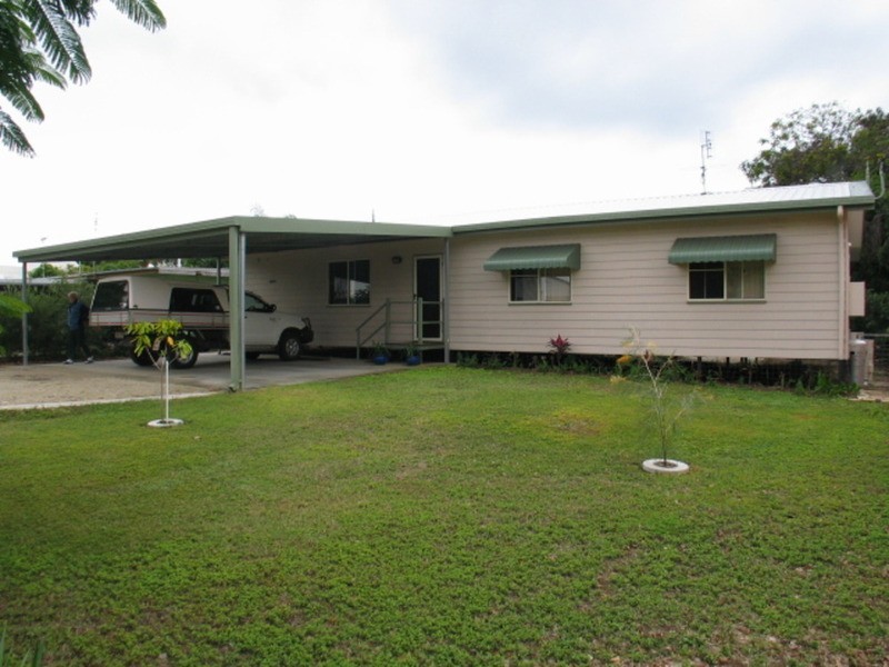 32 Murroona Street, Bowen QLD 4805