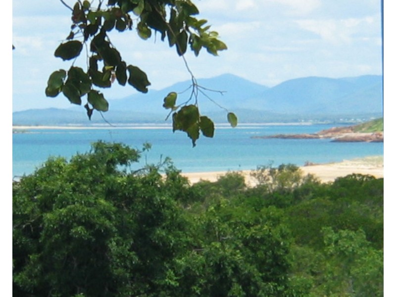 4/16 Avicennia Street, Bowen QLD 4805