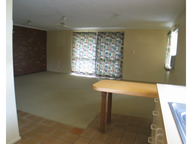 4/16 Avicennia Street, Bowen QLD 4805