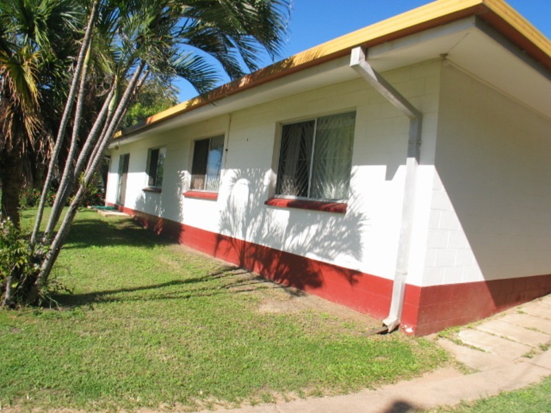 7 Queens Road, Bowen QLD 4805