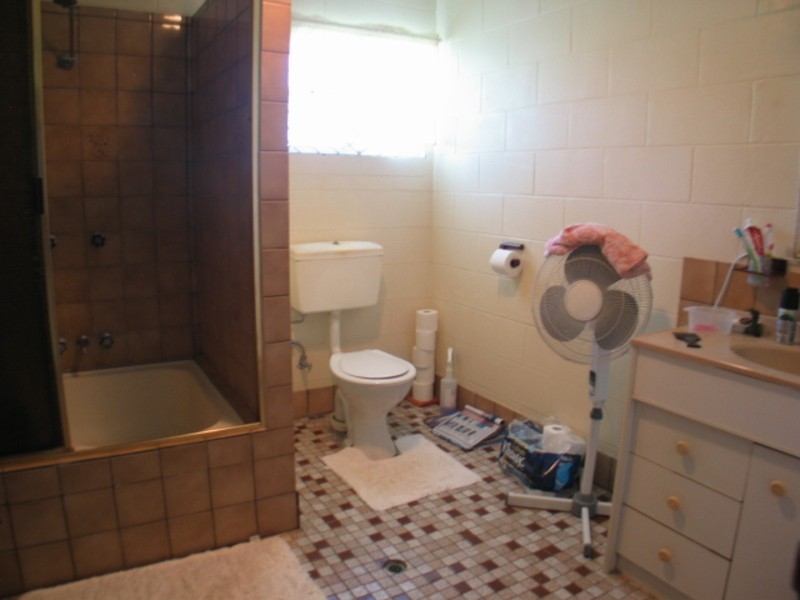 7 Queens Road, Bowen QLD 4805