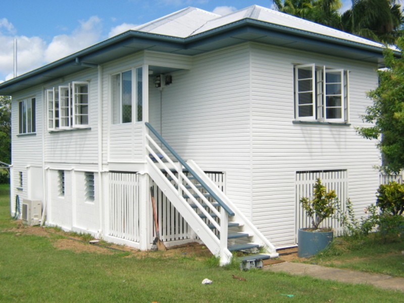 9 Russell Street, Bowen QLD 4805