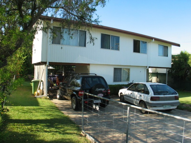10 Daniel Street, Bowen QLD 4805