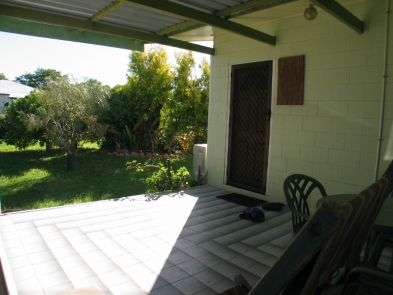 8 Korah Street, Bowen QLD 4805