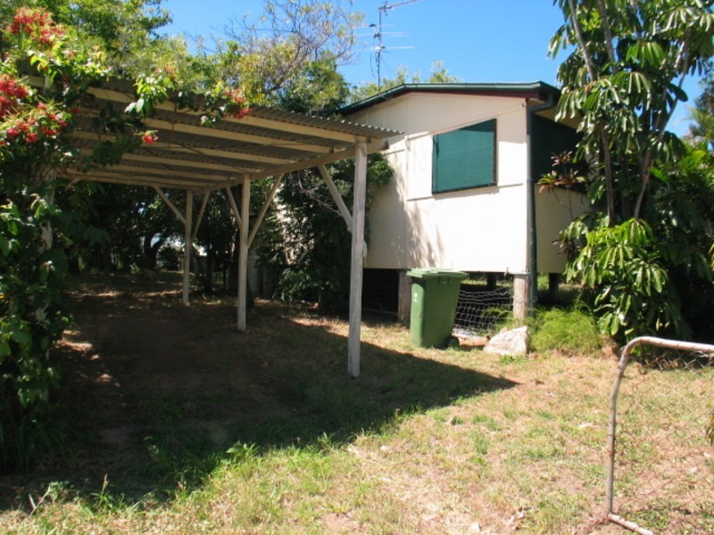 70 Field Street, Bowen QLD 4805