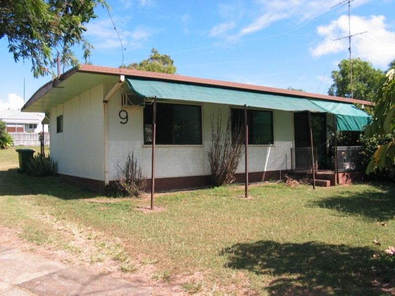 9 Queens Road, Bowen QLD 4805
