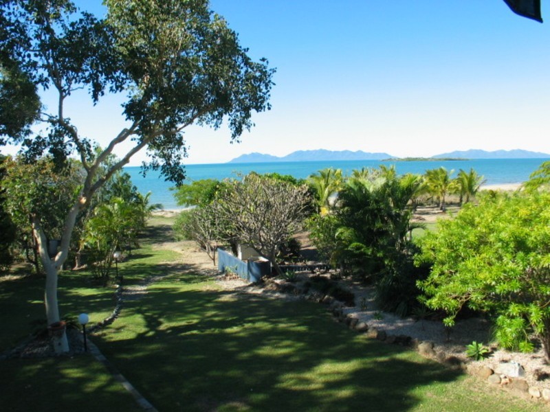 46 Whyte Avenue, Bowen QLD 4805