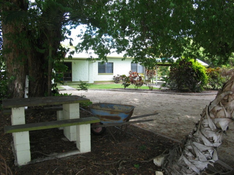 59 Flemington Road, Bowen QLD 4805