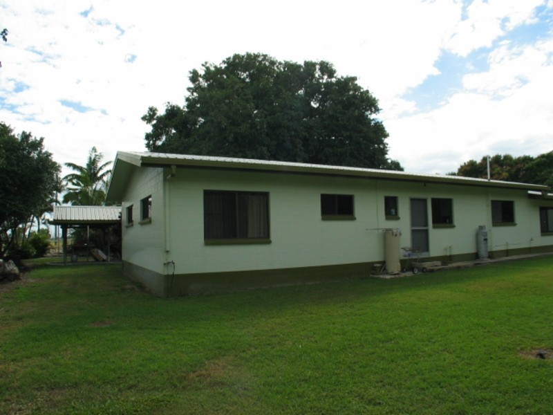 59 Flemington Road, Bowen QLD 4805