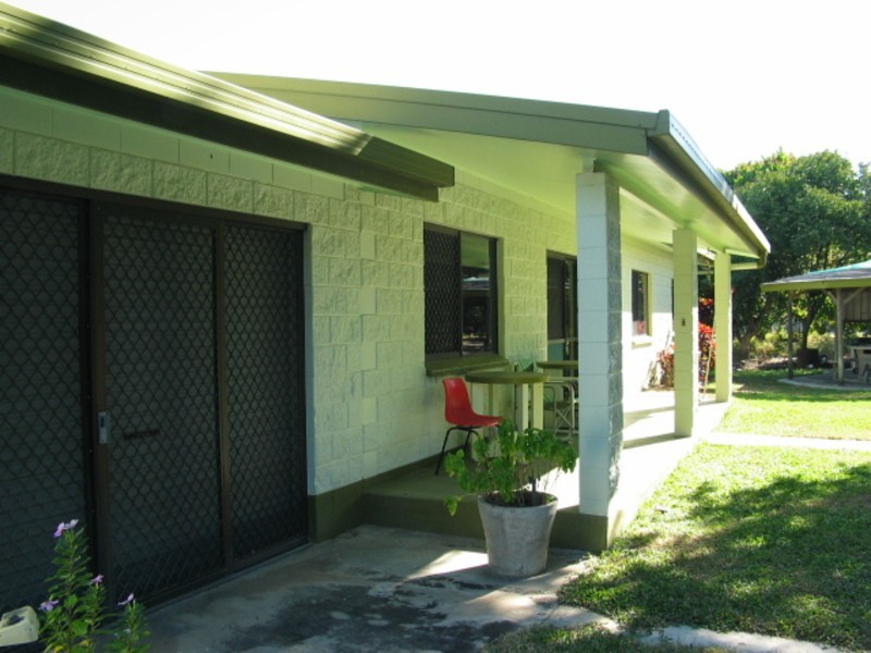 59 Flemington Road, Bowen QLD 4805