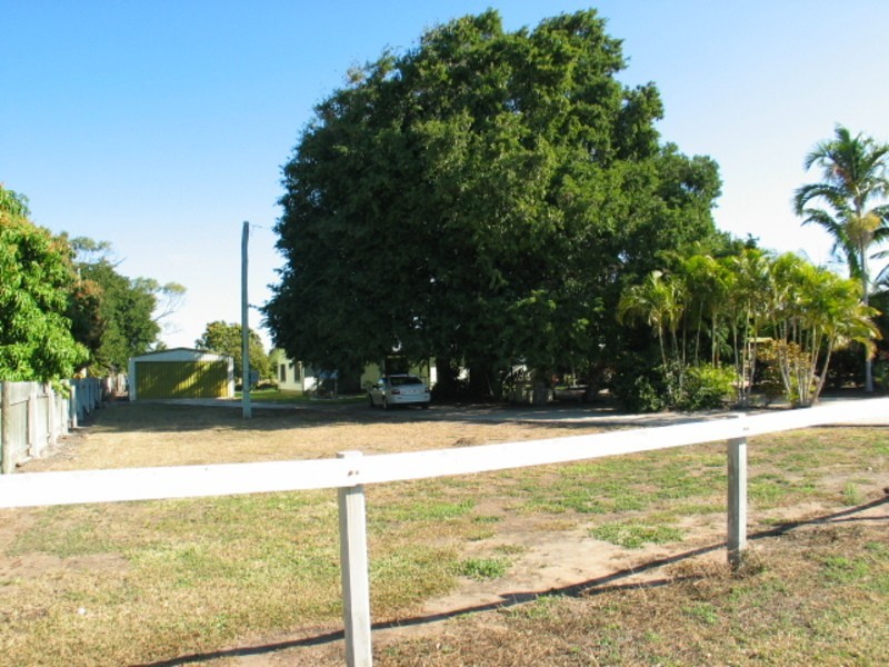 59 Flemington Road, Bowen QLD 4805