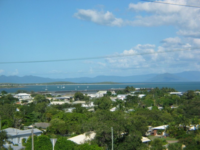11 Mitchell Street, Bowen QLD 4805