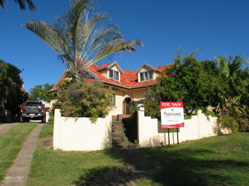 25 Mitchell Street, Bowen QLD 4805