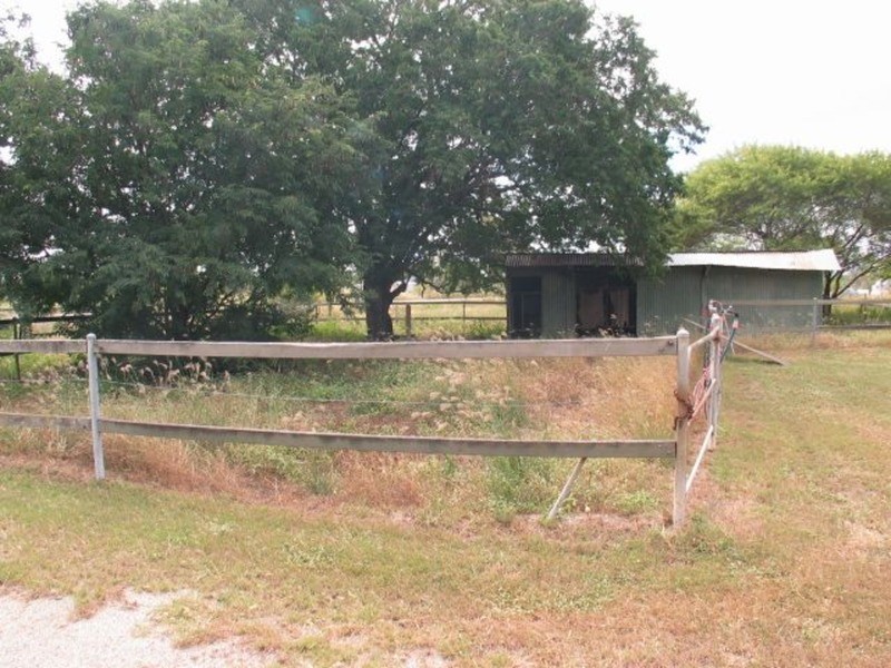 271 East Euri Road, Bowen QLD 4805