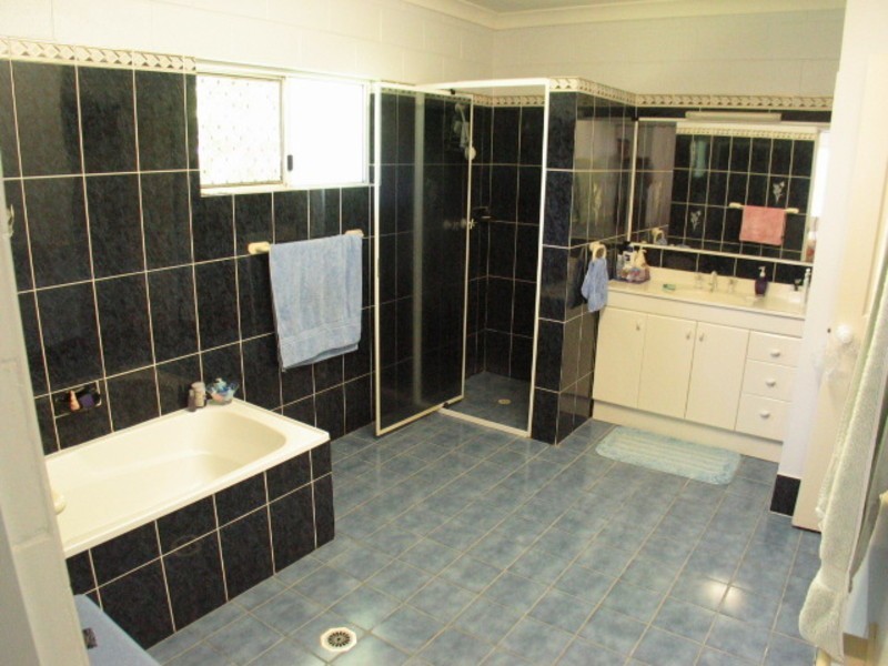 3 Oak Crescent, Bowen QLD 4805