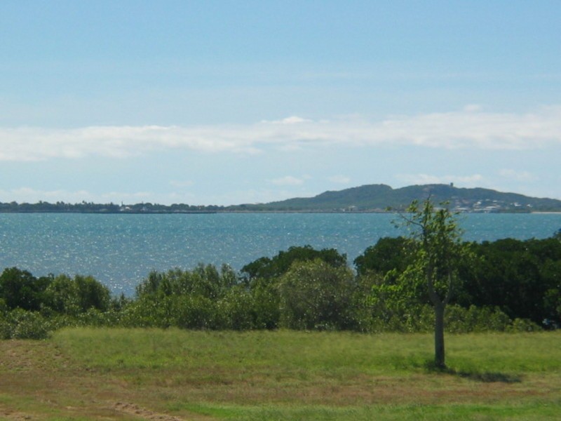 39 Marine Parade, Bowen QLD 4805