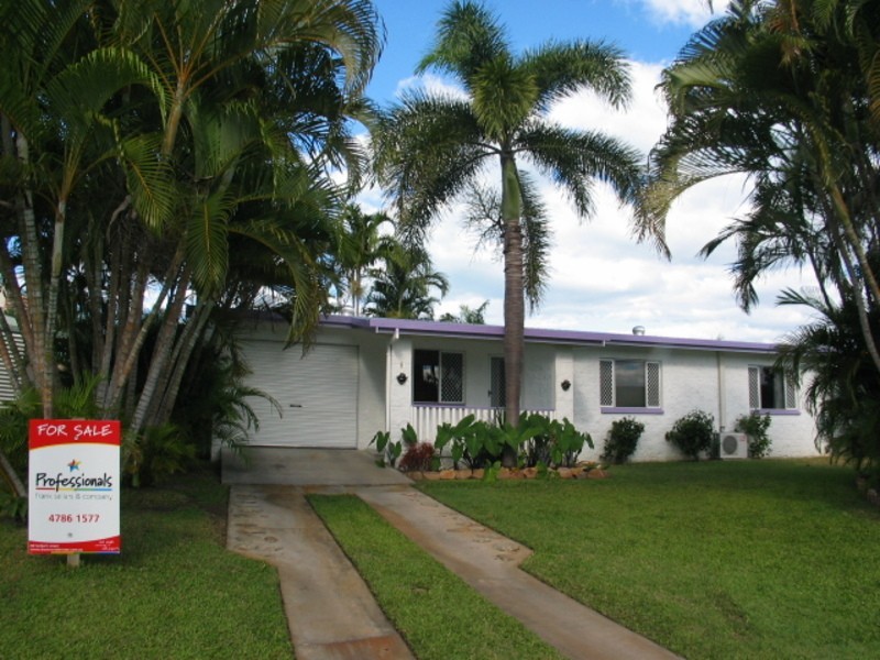 8 Troyon Court, Bowen QLD 4805