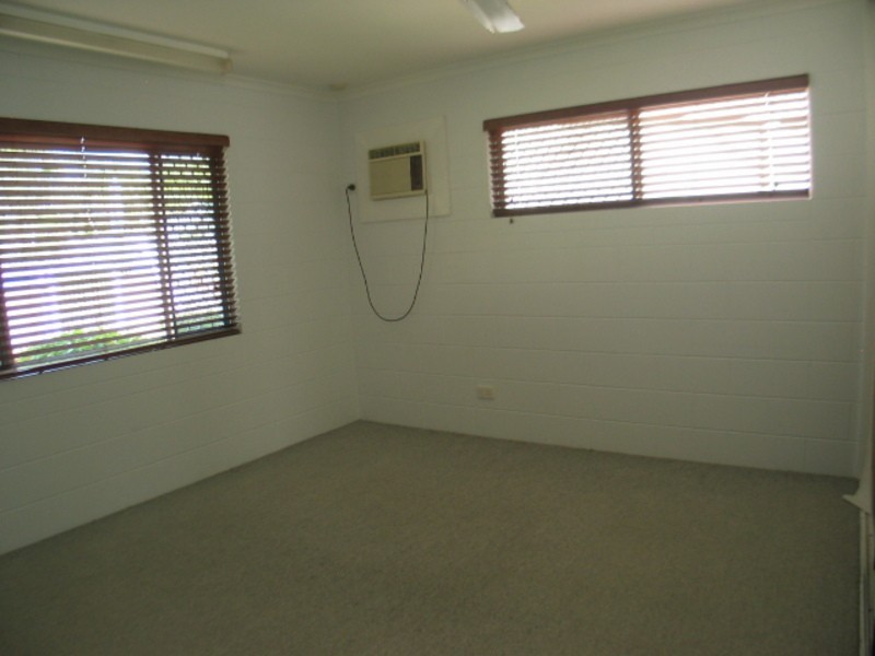 8 Troyon Court, Bowen QLD 4805