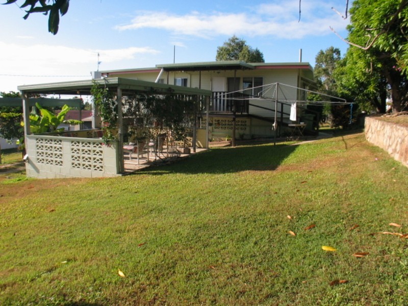14 Lascelles Street, Bowen QLD 4805
