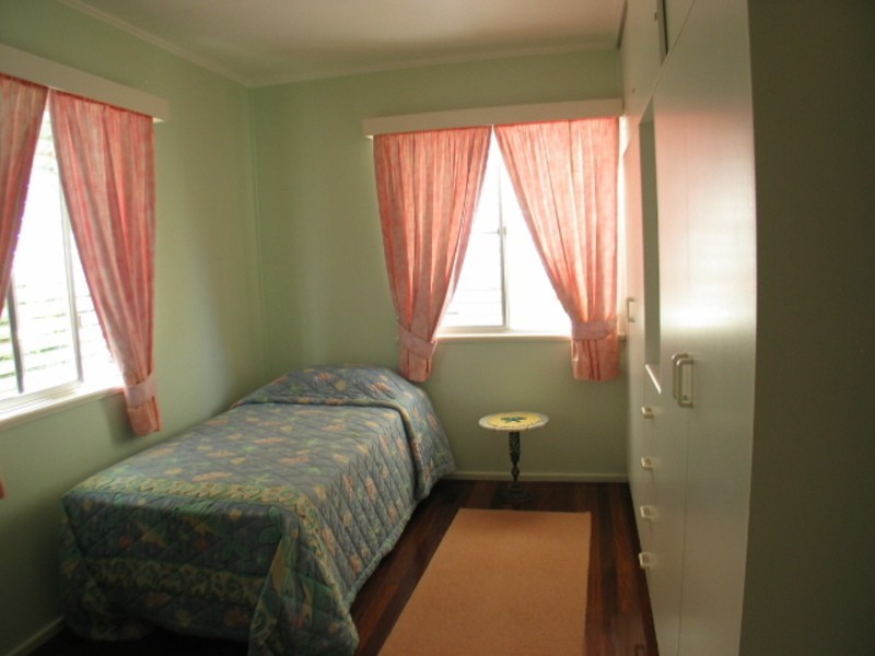 14 Lascelles Street, Bowen QLD 4805