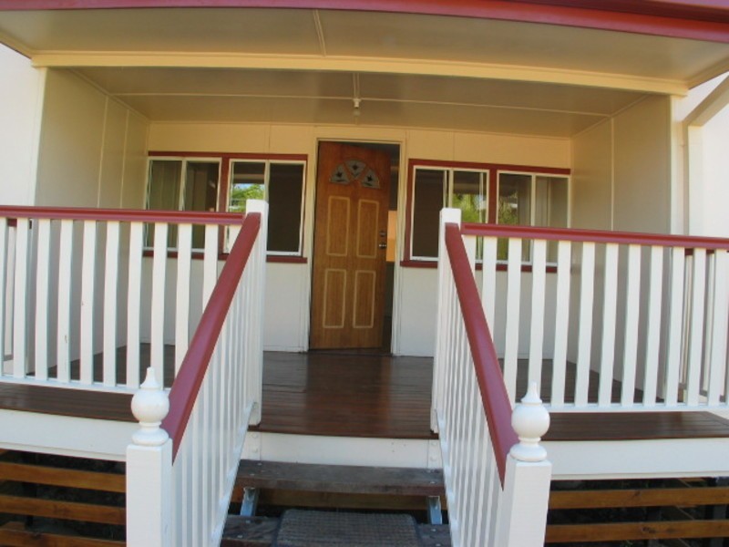 6 Bull Crescent, Bowen QLD 4805
