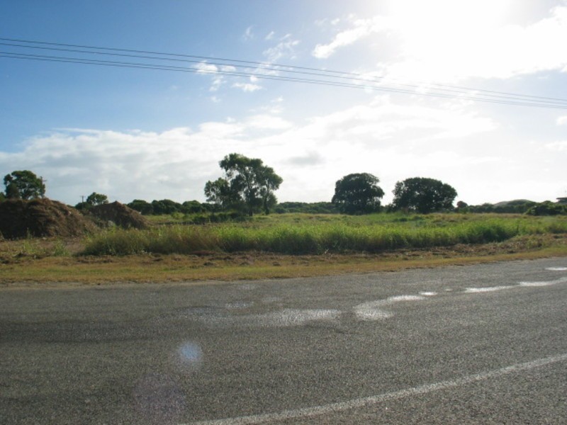 98 Hillview Road, Bowen QLD 4805