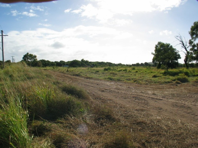 98 Hillview Road, Bowen QLD 4805