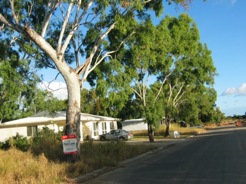 5 Crofton Street, Bowen QLD 4805