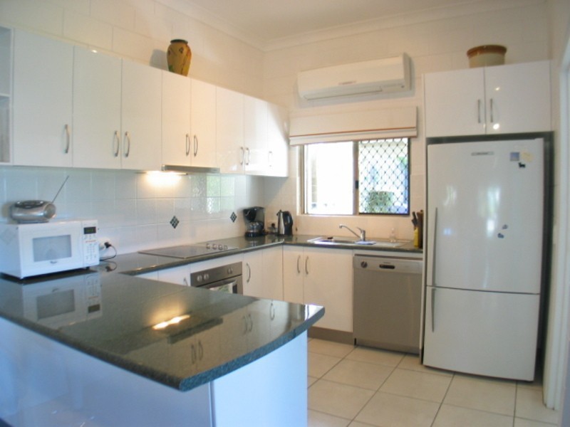 2/5 Lotus Lane, Bowen QLD 4805
