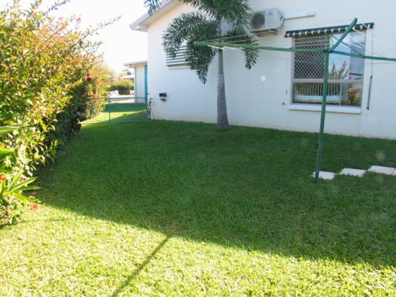 2/5 Lotus Lane, Bowen QLD 4805