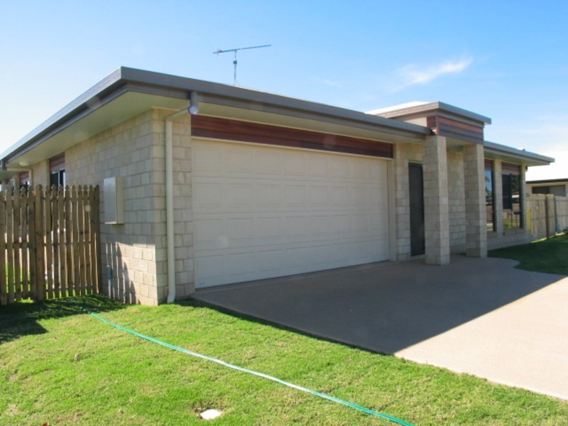 18 Lucinda Place, Bowen QLD 4805