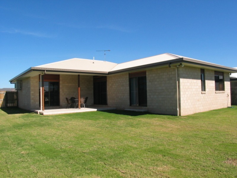 18 Lucinda Place, Bowen QLD 4805