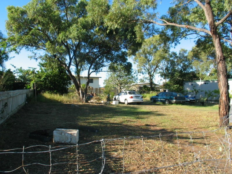 50 Pitcain Avenue, Bowen QLD 4805