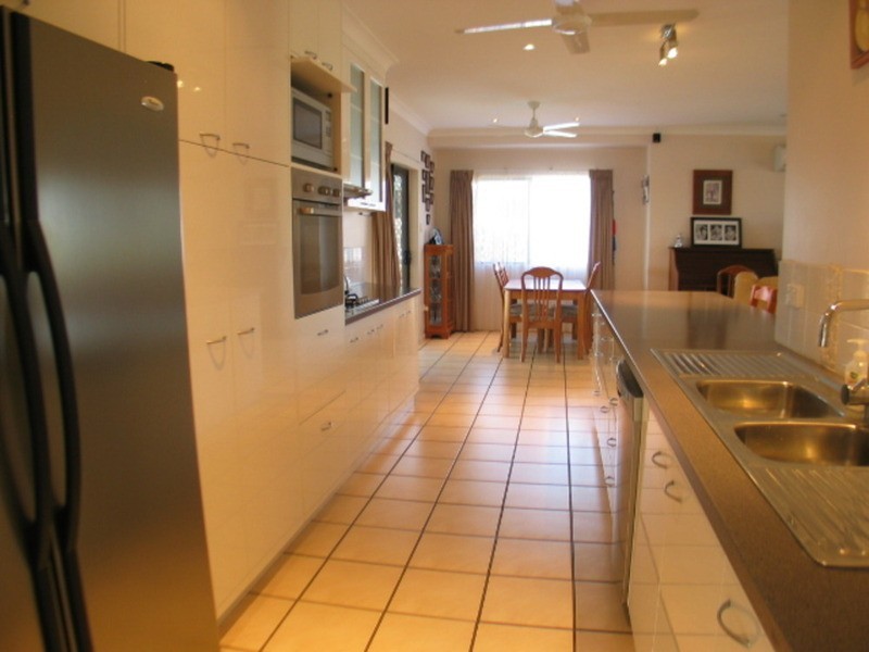 11 Kirkpatrick Court, Bowen QLD 4805