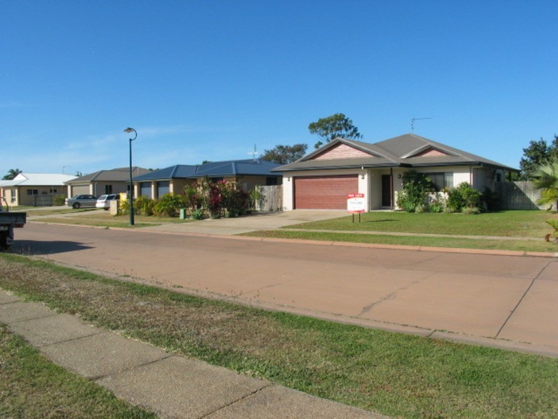 11 Kirkpatrick Court, Bowen QLD 4805