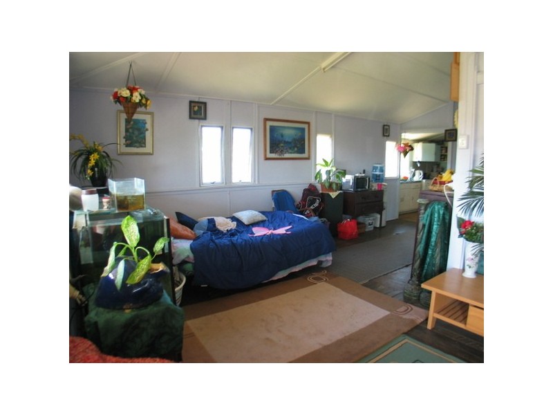 37 Reynolds Street, Bowen QLD 4805