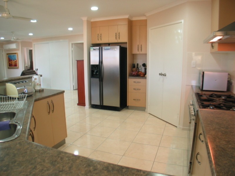 25 Catalina Court, Bowen QLD 4805