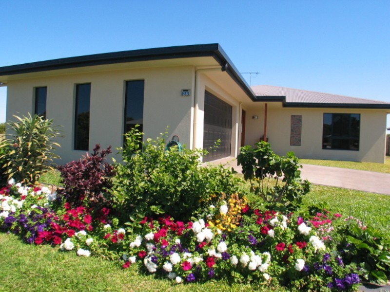 25 Catalina Court, Bowen QLD 4805