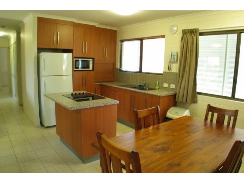 5 Scott Avenue, Bowen QLD 4805