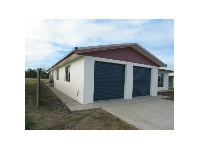 40 Lemon Grove, Bowen QLD 4805