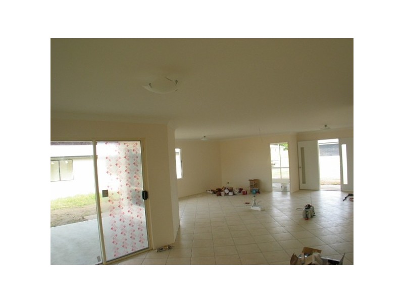 40 Lemon Grove, Bowen QLD 4805