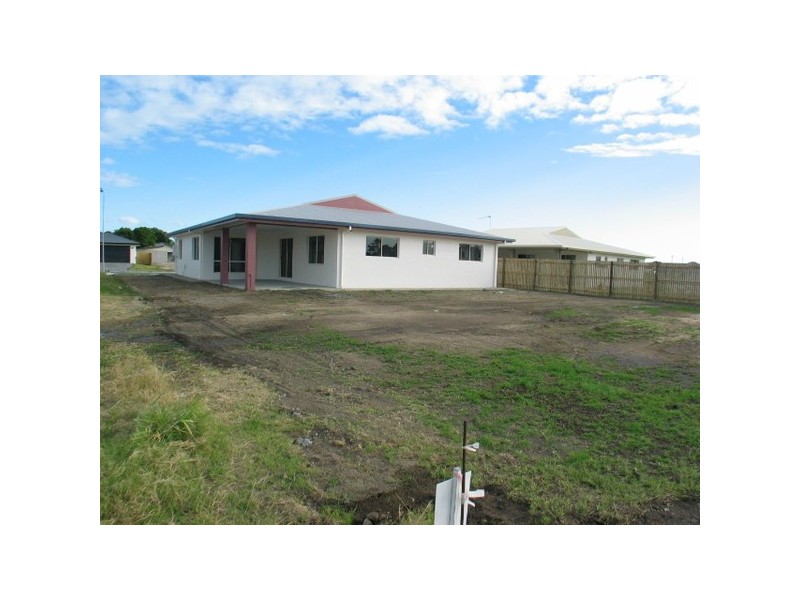 40 Lemon Grove, Bowen QLD 4805