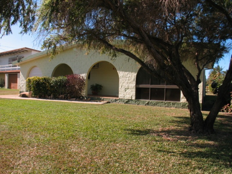 42 Tollington Road, Bowen QLD 4805